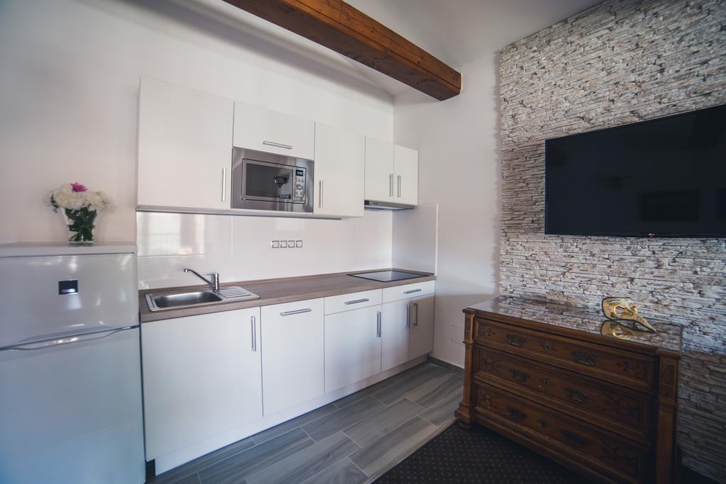 Apartmany U Papousku Jindrichuv Hradec Exterior foto